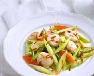 F05 Stir fried Scallop w. XO sauce